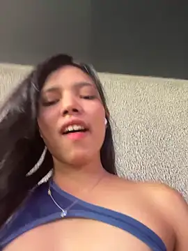 Snapshot of jadelaurent chatting on March 11, 2026, 8:37 pm jadelaurent online show from March 11, 2026, 8:37 pm