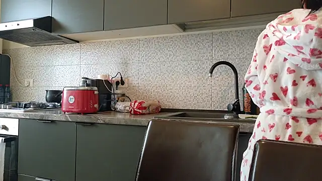 Sofimoon26 online show from February 12, 2026, 9:59 am