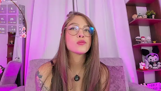 Anny1  online show from April 30, 2026, 11:42 pm
