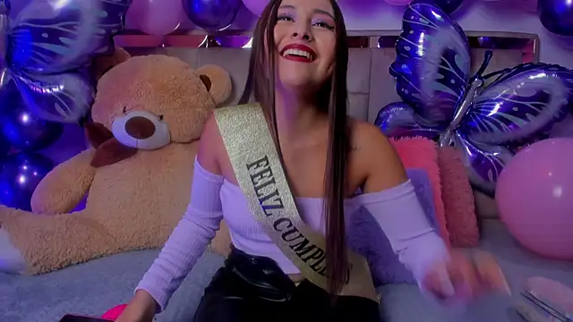 JuliettaArlet online show from June 10, 2026, 12:04 pm