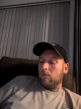 dave32000 online show from February 15, 2026, 12:29 am