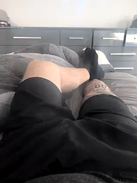 dave32000 online show from February 21, 2026, 2:40 pm