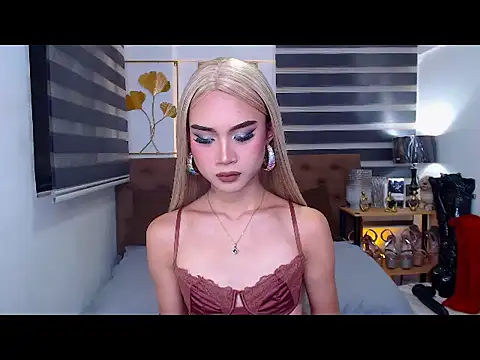 JuicyCockThea online show from June 18, 2026, 11:36 am