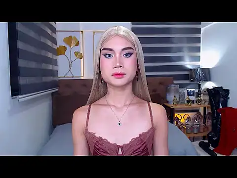JuicyCockThea online show from June 19, 2026, 2:10 pm