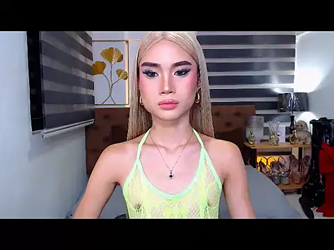 JuicyCockThea online show from July 19, 2026, 1:15 pm