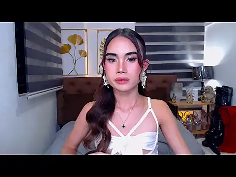 JuicyCockThea online show from July 28, 2026, 6:42 pm