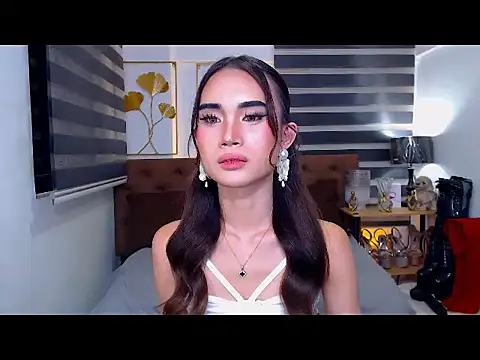 JuicyCockThea online show from July 28, 2026, 7:39 pm
