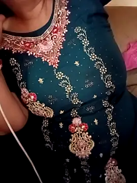Simran 008 online show from April 29, 2026, 9:35 am