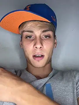 Babyfacenik online show from March 3, 2026, 4:57 pm