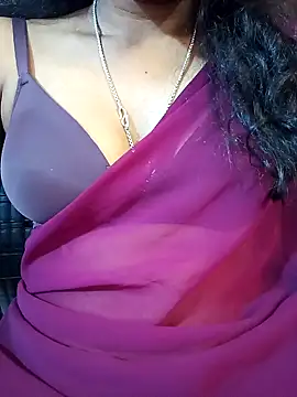 manu sexy  online show from February 15, 2026, 11:08 am