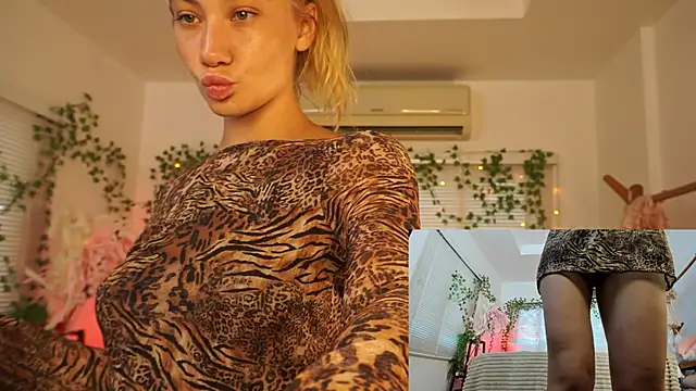 Snapshot of AuggieRich chatting on February 23, 2026, 5:16 am AuggieRich online show from February 23, 2026, 5:16 am