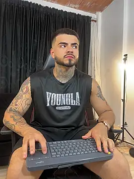 Snapshot of Benjii_Carter1 chatting on March 7, 2026, 3:25 am Benjii Carter1 online show from March 7, 2026, 3:25 am