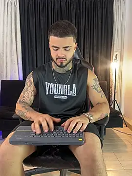 Snapshot of Benjii_Carter1 chatting on March 13, 2026, 3:13 am Benjii Carter1 online show from March 13, 2026, 3:13 am