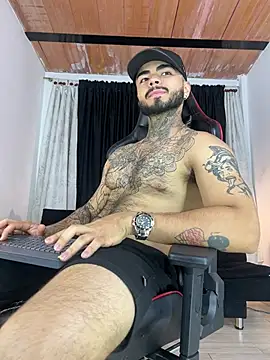 Snapshot of Benjii_Carter1 chatting on March 20, 2026, 3:33 am Benjii Carter1 online show from March 20, 2026, 3:33 am