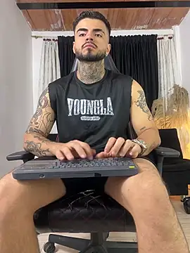 Benjii Carter1 online show from May 4, 2026, 2:40 am