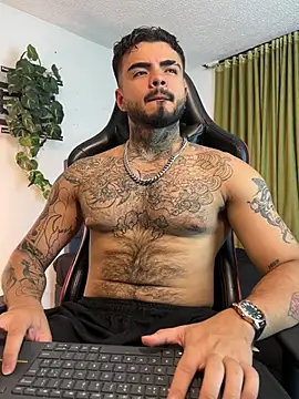 Snapshot of Benjii_Carter1 chatting on June 25, 2026, 12:54 am Benjii Carter1 online show from June 25, 2026, 12:54 am