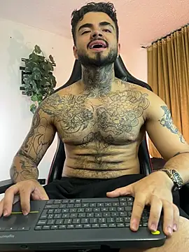 Snapshot of Benjii_Carter1 chatting on July 2, 2026, 3:56 am Benjii Carter1 online show from July 2, 2026, 3:56 am