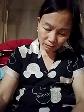 Snapshot of Kiss_love2 chatting on July 5, 2026, 4:19 am Kiss love2 online show from July 5, 2026, 4:19 am