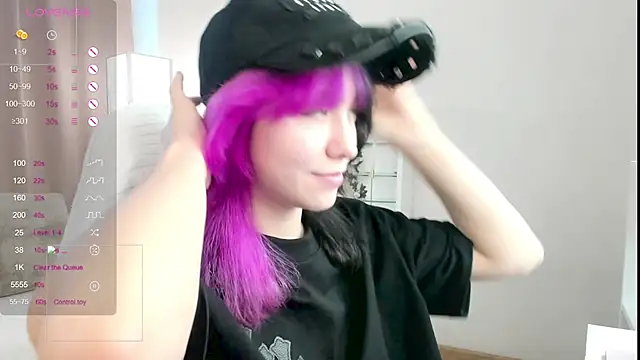 Snapshot of EmilyTrase chatting on June 27, 2026, 1:10 am EmilyTrase online show from June 27, 2026, 1:10 am
