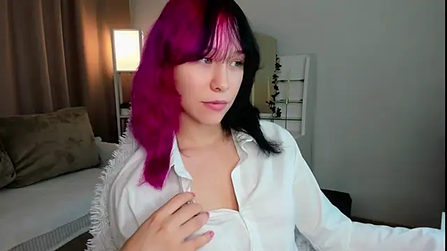 Snapshot of EmilyTrase chatting on July 30, 2026, 1:04 am EmilyTrase online show from July 30, 2026, 1:04 am