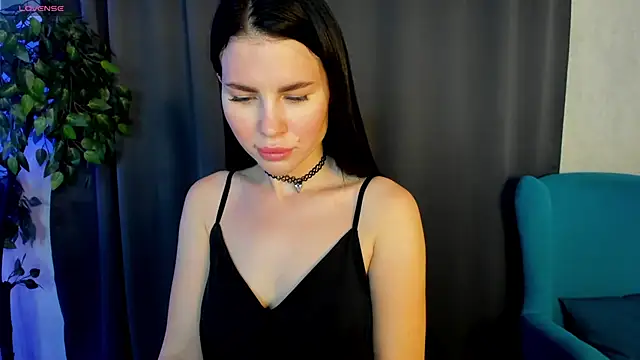 Snapshot of little__isabel chatting on June 12, 2026, 8:02 am little isabel online show from June 12, 2026, 8:02 am