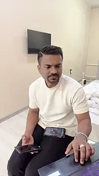 bhagihero online show from March 6, 2026, 8:33 am