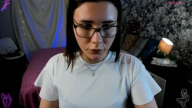 Coraline kitty online show from February 13, 2026, 8:54 am