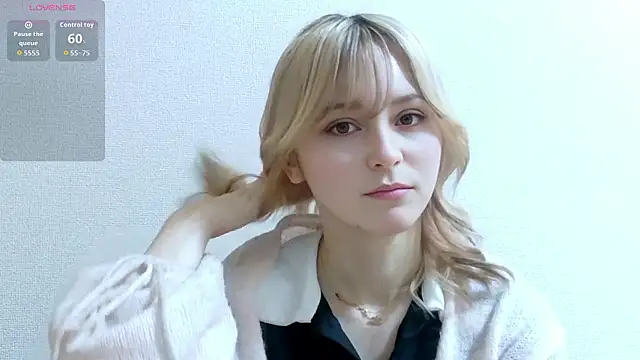 Snapshot of e_ri_ka93 chatting on June 14, 2026, 1:24 pm e ri ka93 online show from June 14, 2026, 1:24 pm