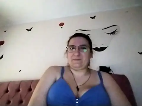 dana92vat online show from March 8, 2026, 3:49 pm