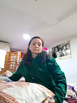 Alexamontiel  online show from February 19, 2026, 11:50 am