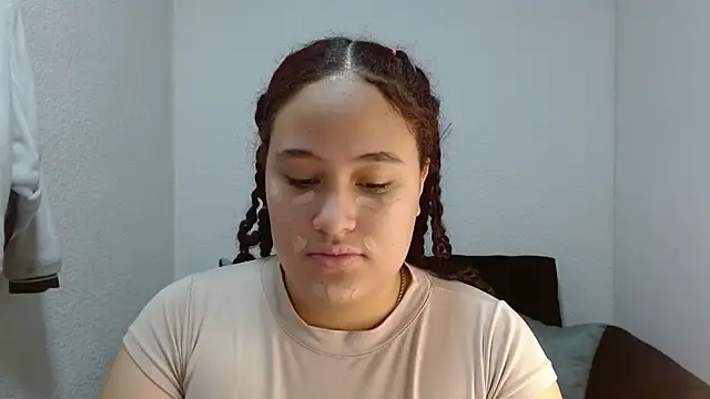 leilanewgirl online show from February 12, 2026, 12:22 pm