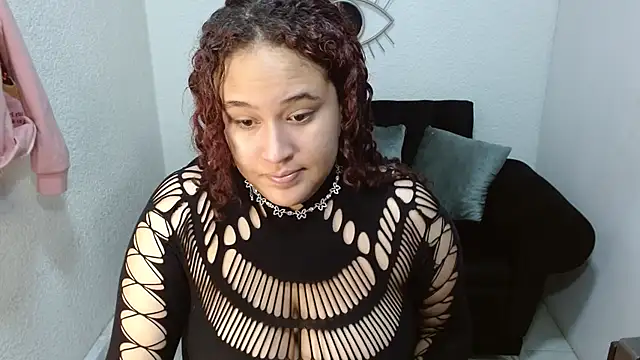 leilanewgirl online show from March 17, 2026, 12:41 pm