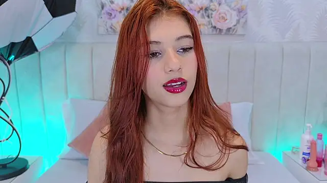 Snapshot of SaraLugo chatting on June 22, 2026, 7:55 pm SaraLugo online show from June 22, 2026, 7:55 pm
