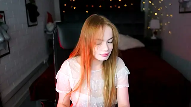 AmyNox online show from May 4, 2026, 5:03 am