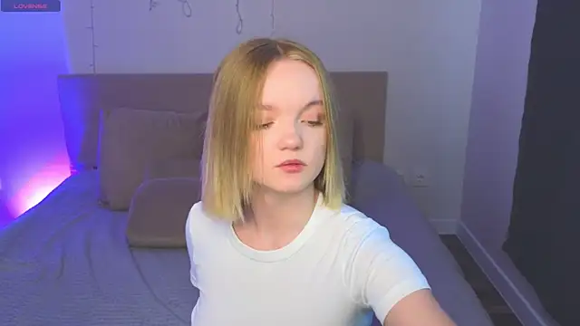 StellaBunny online show from April 23, 2026, 11:09 am