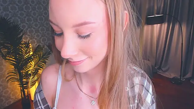 CarmenLipkin online show from March 3, 2026, 4:13 pm