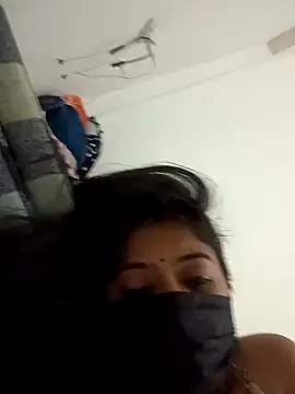 Newmomsexy online show from March 16, 2026, 7:40 pm