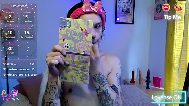 DanniHotBoy02 online show from May 17, 2026, 5:31 pm