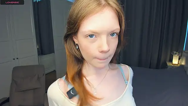 LavenderMitten online show from July 30, 2026, 5:39 am