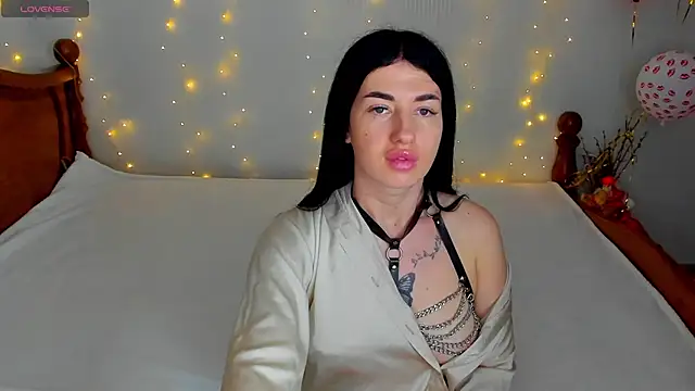 milanasky5 online show from March 15, 2026, 7:20 pm