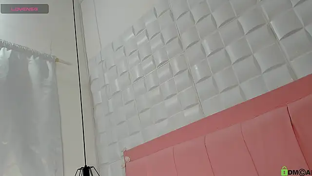  Victoria milf  online show from April 25, 2026, 8:28 pm