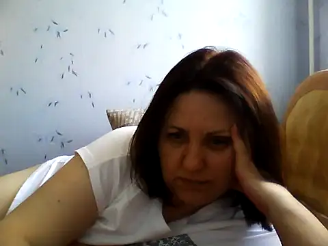 Snapshot of LockyCharm111 chatting on June 10, 2026, 7:40 am LockyCharm111 online show from June 10, 2026, 7:40 am