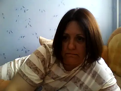LockyCharm111 online show from July 20, 2026, 10:39 am