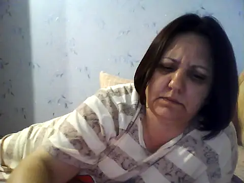 LockyCharm111 online show from July 22, 2026, 9:50 pm