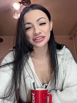 Layana Ro online show from March 11, 2026, 7:20 pm