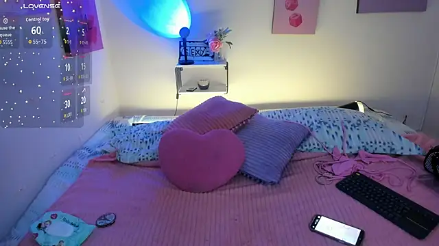 AnnyCotton online show from June 24, 2026, 7:24 pm