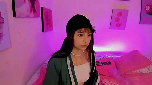 AnnyCotton online show from June 26, 2026, 7:40 pm