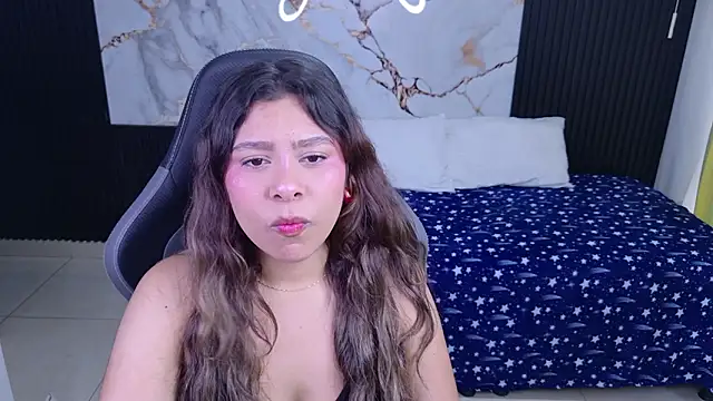 Sophie19   online show from March 1, 2026, 12:18 pm