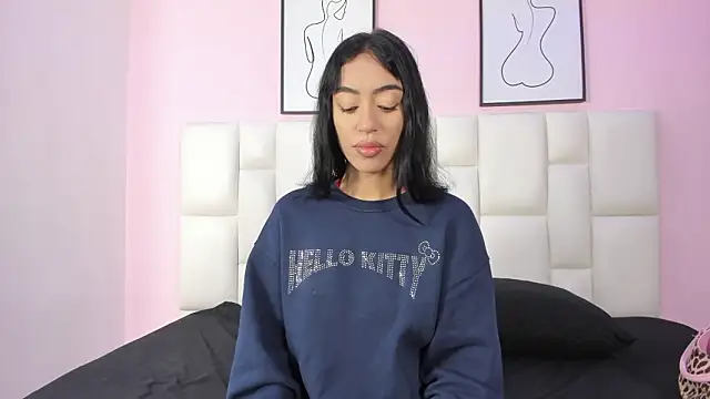 PeytonLouise online show from March 9, 2026, 1:26 pm