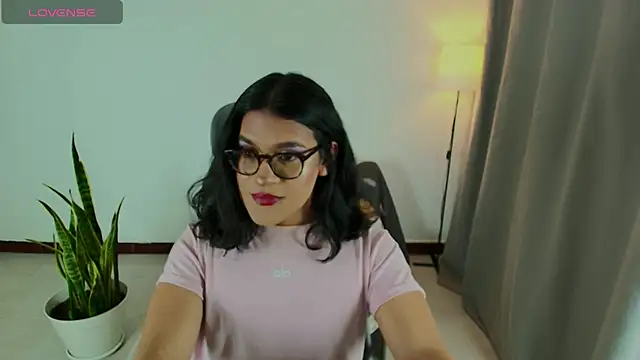Snapshot of succubus_Vitta chatting on June 22, 2026, 9:56 pm succubus Vitta online show from June 22, 2026, 9:56 pm